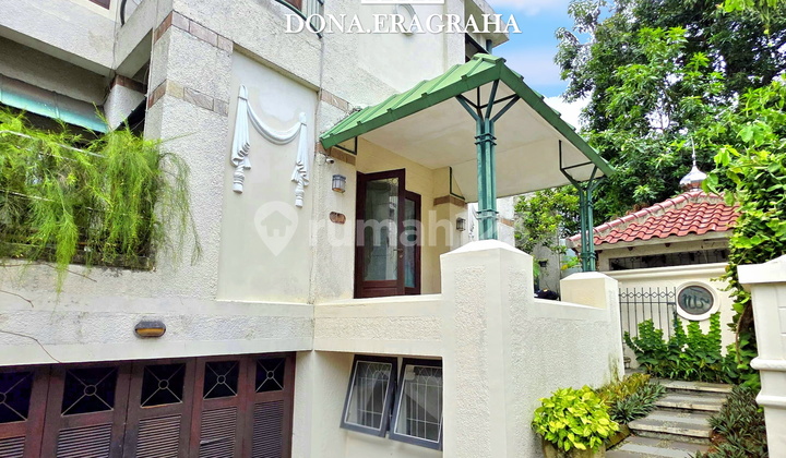 NJOP Almost 3.5-Story House in a Quiet Environment at Pondok Indah