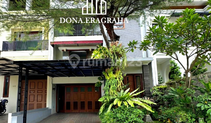 Nice House in a Scenic Environment at Bona Vista Residence, Lebak Bulus Nice House in a Scenic Environment at Bona Vista Residence, Lebak Bulus