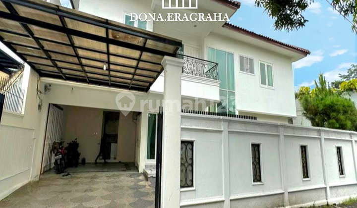 Rumah Megah Lingkungan Tenang Dalam Compound di Ampera, Jaksel Rumah Megah Lingkungan Tenang Dalam Compound di Ampera, Jaksel