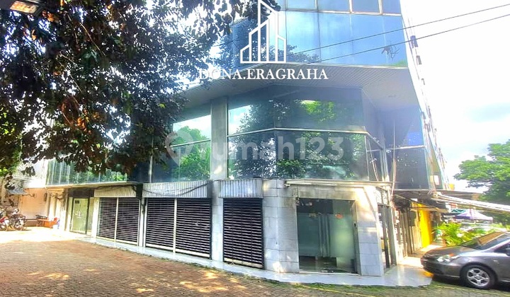 Strategic Connected Ruko with Spacious Parking Hook in Bona, Lebak Bulus 2