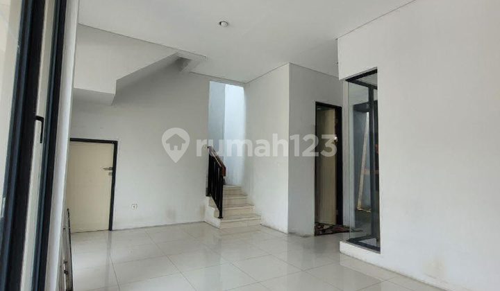 modern minimalis clster Ruby Pokcan 2
