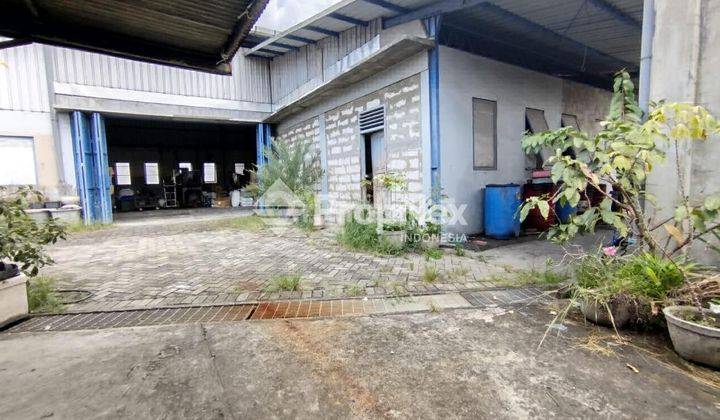 Gudang nol jalan Mastrip Kebraon 2