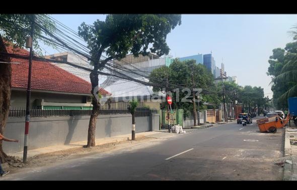 Jual Cepat Rumah +Paviliun,.Lokasi Strategis, bisa Bangun 6 Lantai, bisa Bangun Hotel+ Gedung,.Dll