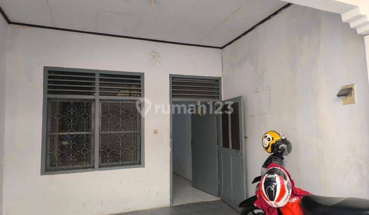 Disewakan Rumah 1,5 Lantai, Siap Pake Lokasi Pengukiran, Kota, Jkt -Barat 2