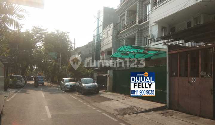 Dijual Rumah.siap.huni,.4 Lantai,lokasi Strategis, Taman Sari 2