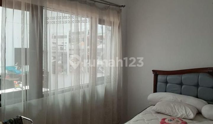 Kostan Tengah Kota di Perumahan Taman Pajajaran 2