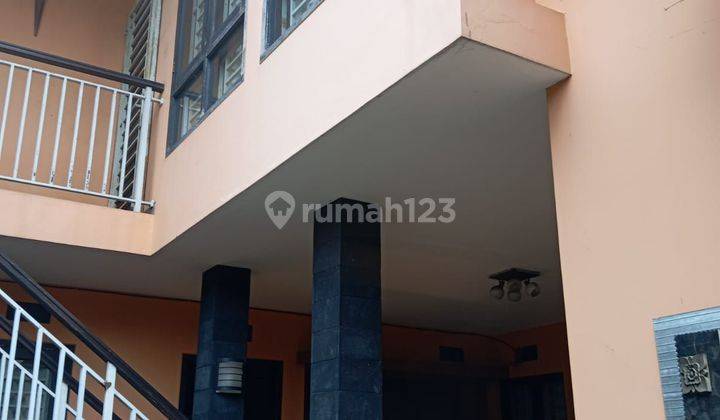 Rumah 3 Lantai Bagus Di Bnr Cendana Harga Dinego Saja! 2