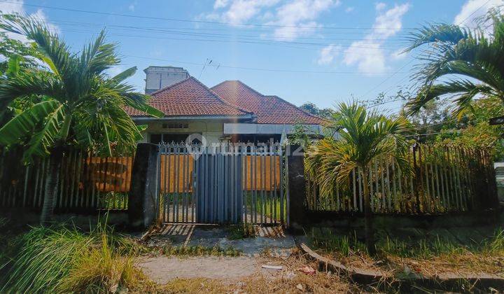 Rumah di Jalan Ambengan 2