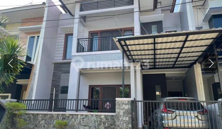 Semi Furnished Terawat Rumah Araya 2 Galaxy Bumi Permai dekat MERR Semi Furnished Terawat Rumah Araya 2 Galaxy Bumi Permai dekat MERR