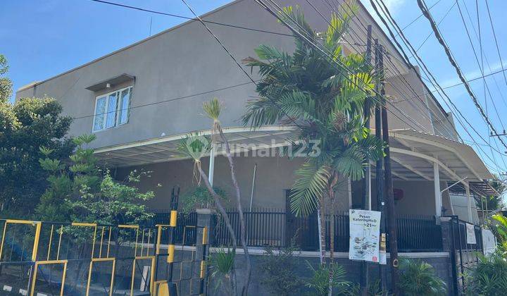 Rumah Sutorejo Utara Surabaya Kondisi Semi Furnish Yang Menempel 2