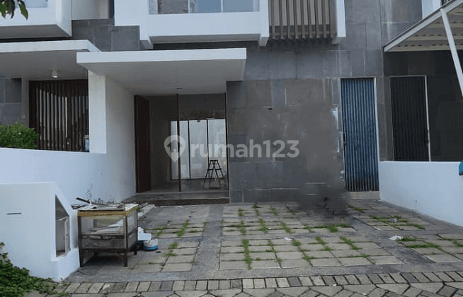 Rumah Royal Residence Minimalis Bagus di Surabaya Barat 1