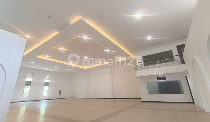 Super Strategic Business on Ngemplak Street, Surabaya City Center 2