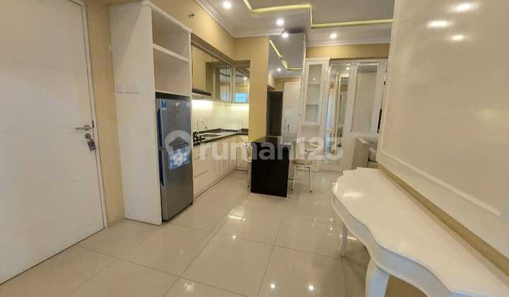 2 BR Pluss Ciamik Apartemen Tanglin Lantai 26 Surabaya 2