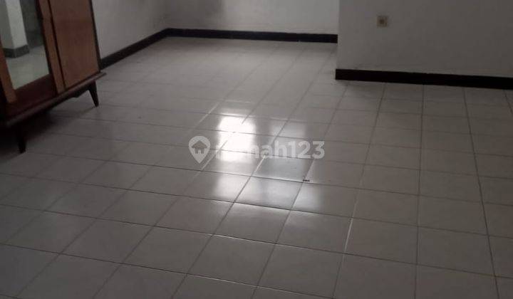 deket Indrapura, Perak, Rajawali Rumah Jl. Kawung 2