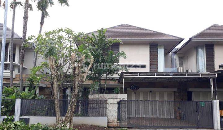 Luar Cluster Row Jalan 12 Meter Rumah di Royal Residence 1