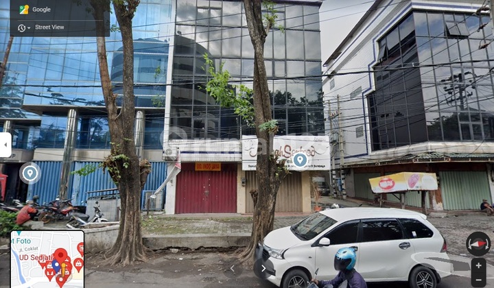 Ruko di Komplek Pertokoan Semut Megah Bangunan 4 Lantai Ruko di Komplek Pertokoan Semut Megah Bangunan 4 Lantai