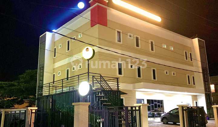 Hotel Masi beroperasional All In Siap Huni Selangkah ke jalan Raya Merr