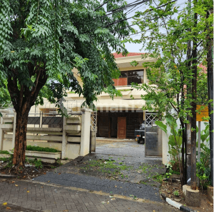 Rumah Usaha Jl. Trunojoyo Pusat Keramaian di Jantung Kota Surabaya 2