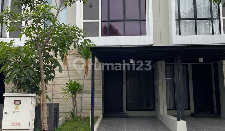 Rumah Citraland Northwest Park Bangunan Minimalis 2,5 Lantai 