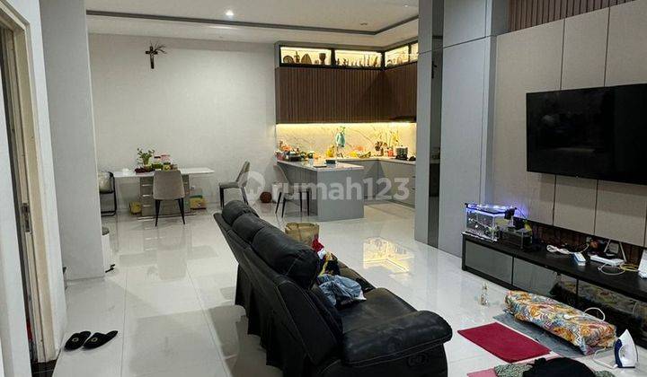 Siap Huni Minimalis Rumah Woodland Citraland Surabaya Barat 2