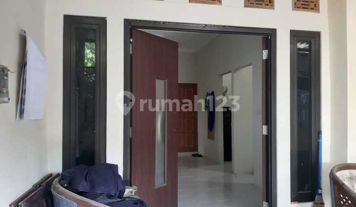 House in Cerme Indah, Gresik, Well-Maintained Building, Cheap Cheap 2