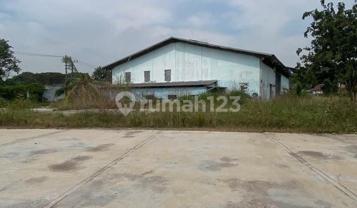 For Rent: Warehouse and Large Land in Raya Manyar Gresik, Near JIIPE. For Rent: Warehouse and Large Land in Raya Manyar Gresik, Near JIIPE.