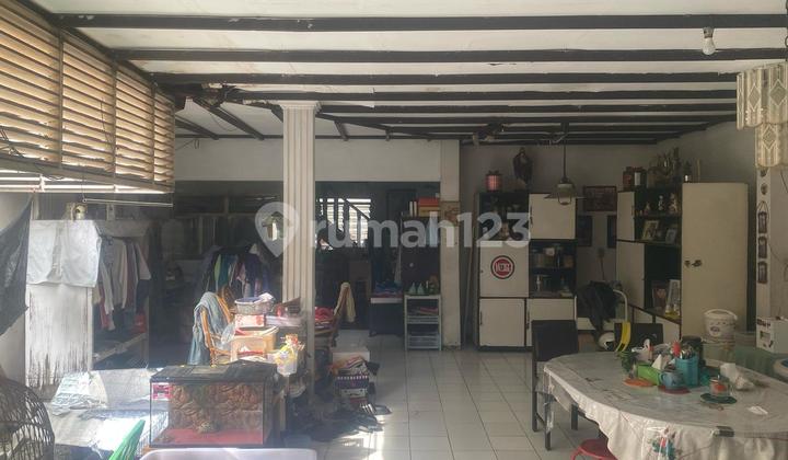 Rumah Jalan Comal Raya Darmo 2