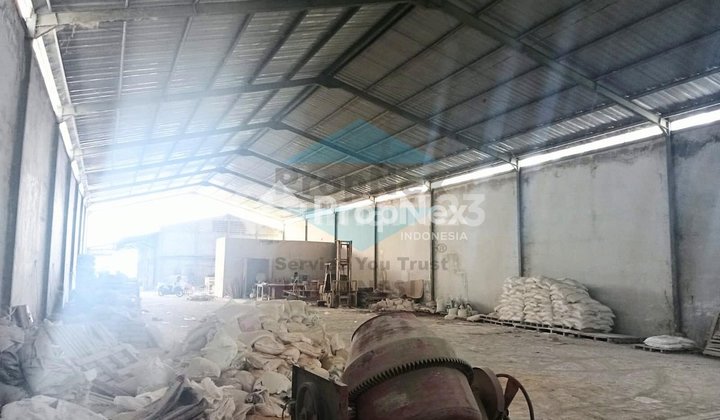 Ready-to-Use Warehouse Raya Hulaan Menganti