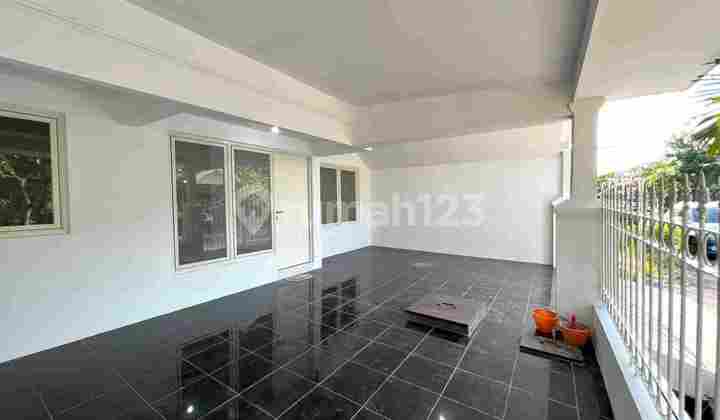 Rumah Modern Minimalis Pondok Tjandra