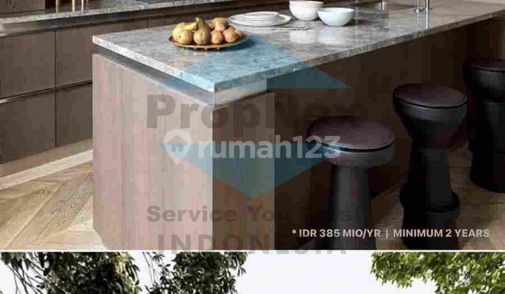 Rumah Graha Family Golf View Modern