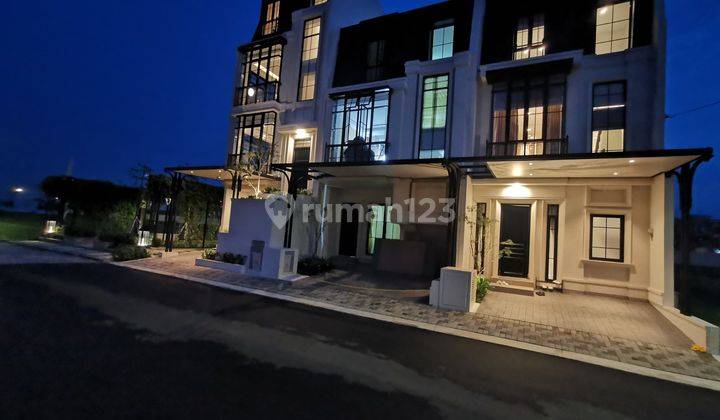 Di Rumah Cantik Bergaya Eropa Di Cluster Exclusive  Duta Garden 2