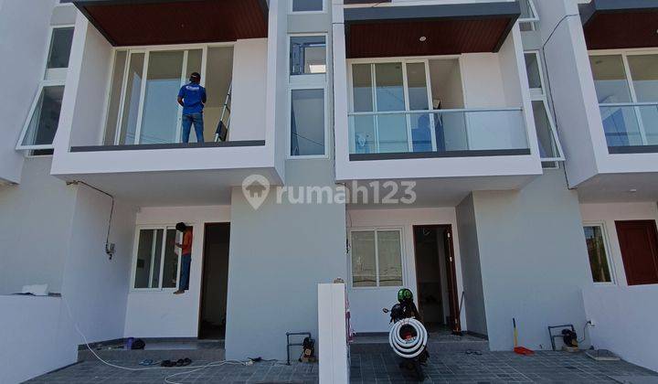 di Jual rumah tinggal 2 unit taman surya 5 kalideres  2