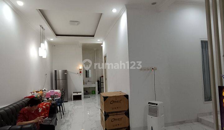 di rumah citra 5 sangat bagus minimalis 4 kamar  2