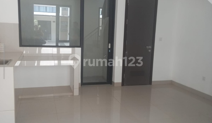 Selling Millennial House at a Loss in PIK2