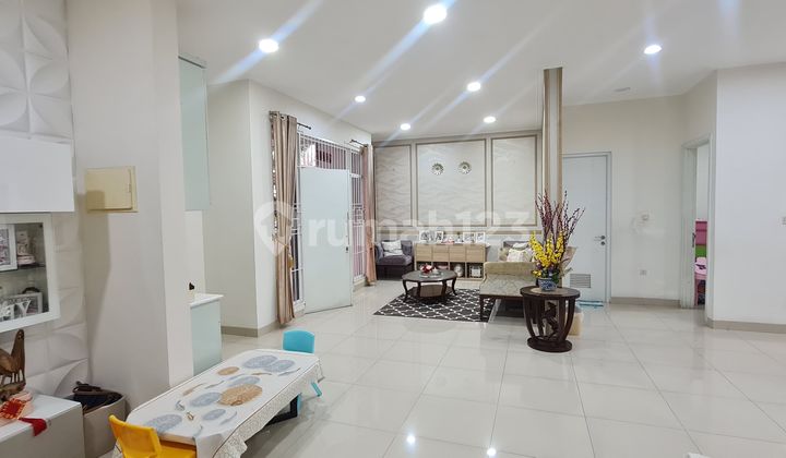 Green Lake City Rumah Mewah Dijual Cepat Murah 2