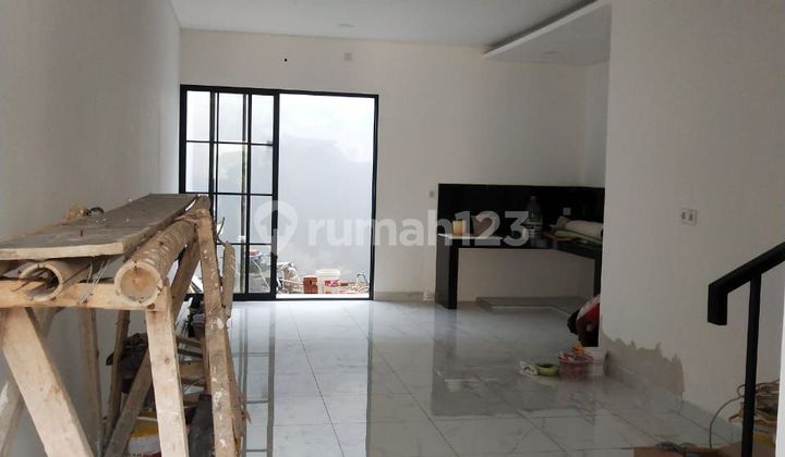 Jual Rumah Shm 2 Lantai Baru Kav Dki Meruya 2