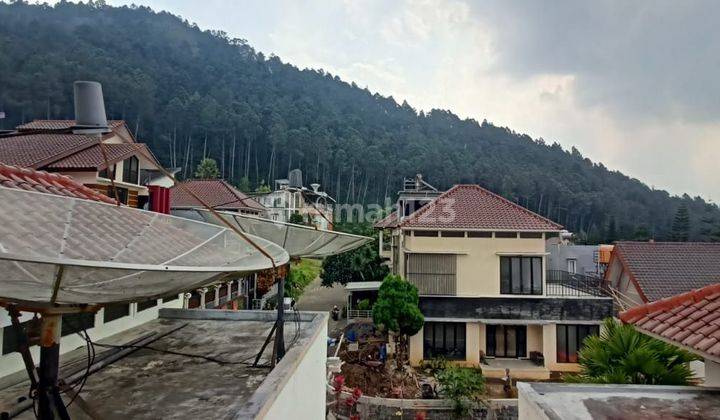 DIJUAL VILLA 3 LANTAI di VILLA KUSUMA PINUS BATU 2