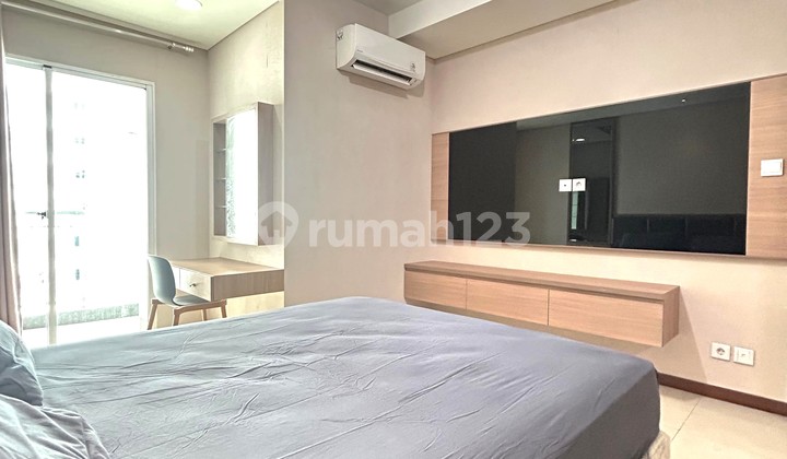 Condominium Green Bay Pluit 2 BR Fully Renovated Attractive Floor, Boss.