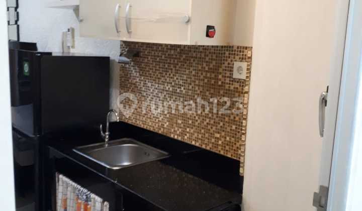 Green Bay Pluit Studio Apartment Fully Furnished with Sea View 2
