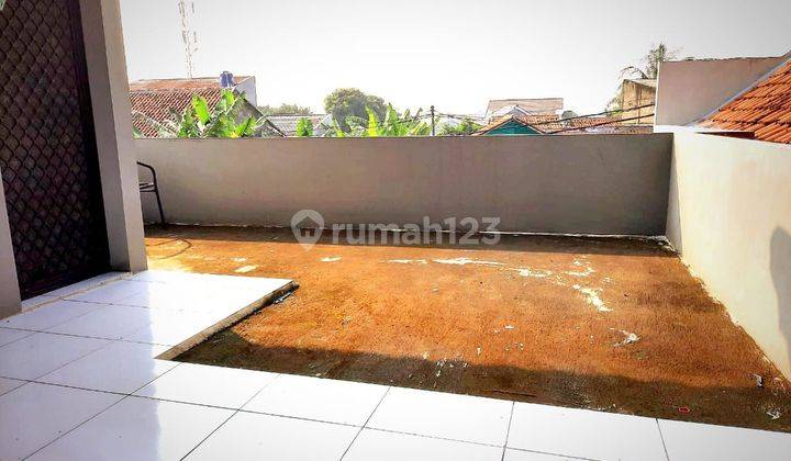 Rumah 2 Lantai siap huni Akses GDC Depok 2