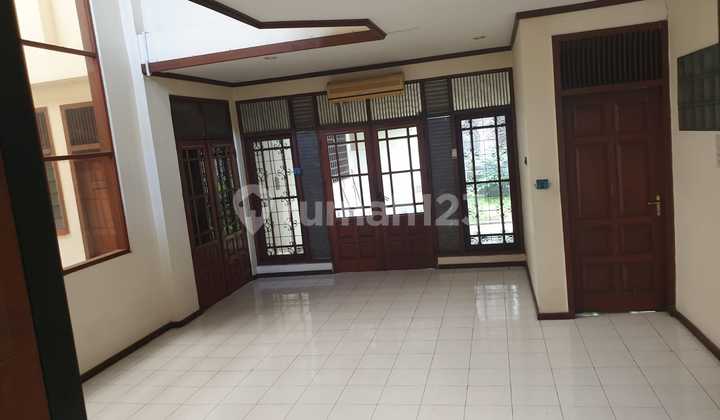Di Sewa Rumah Akses Dekat Mrt Lebak Bulus Bisa Untuk Office Silent Roww Jalan Lebar 2