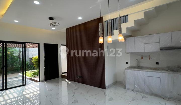 Di Jual Rumah Area Pesanggrahan Dalam Komplek 2