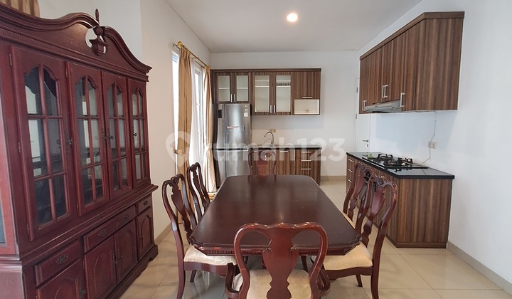 Disewa Rumah Area Premium Bsd Dengan System Onegate Di Lengkapi Fasilitas Swimmingpol Dan Full.furnish 2