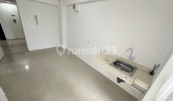 Selling Empty 2BR Apartment at Bassura Tower Geranium Cheap Selling Empty 2BR Apartment at Bassura Tower Geranium Cheap