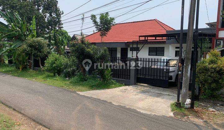 Rumah Hoek Meruya Selatan 1