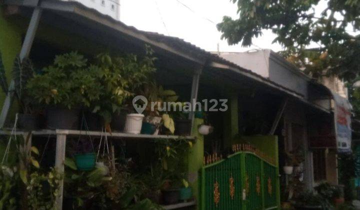 Rumah Strategis di Perum Puspa Raya Pemda Cibinong J 16982 2