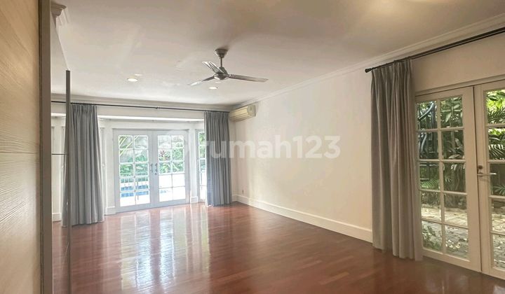 For Rent Good Location In Kemang (Compound Area) With Spacious Backyard 2