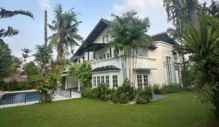 For Rent Good Location In Kemang (Compound Area) With Spacious Backyard