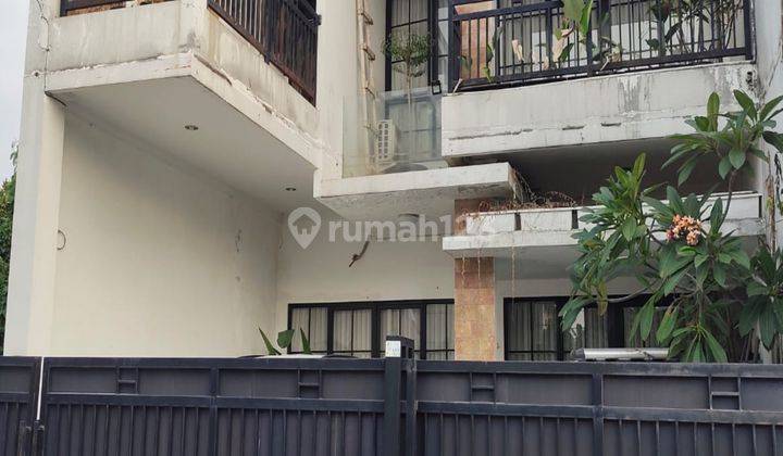 Dijual Rumah 2 Lantai Siap Huni Posisi Hoek Lokasi Di Bsd 1