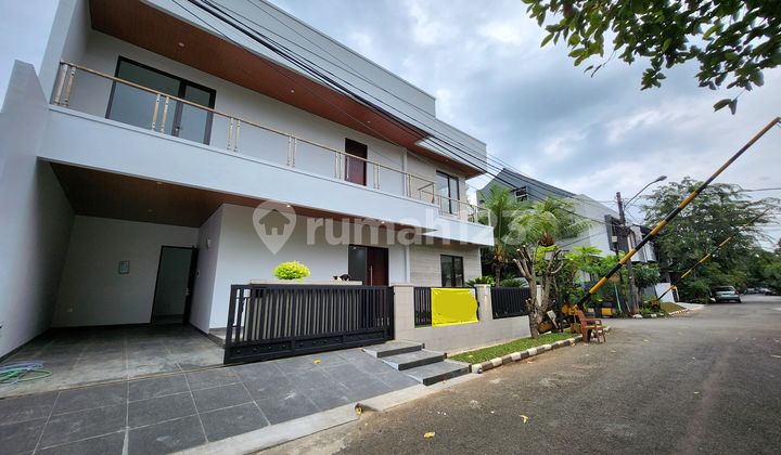 Rumah Hook 2 Lantai Design Modern Siap Huni Baru Sektor 9 Bintaro Rumah Hook 2 Lantai Design Modern Siap Huni Baru Sektor 9 Bintaro